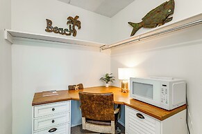 Beachfront Views: Breezy Port Aransas Condo!