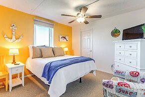 Beachfront Views: Breezy Port Aransas Condo!