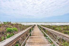 Beachfront Views: Breezy Port Aransas Condo!