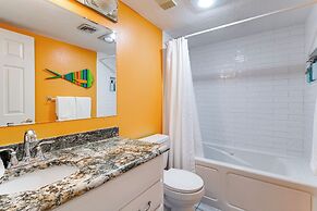 Beachfront Views: Breezy Port Aransas Condo!