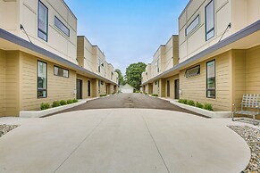 Traverse City Townhome: Walk to Boardman Lake!