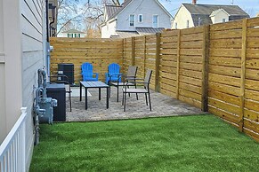 Traverse City Townhome: Walk to Boardman Lake!