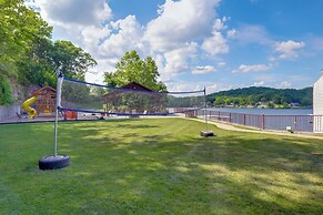 Lake of The Ozarks Condo w/ Pool in Camdenton