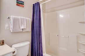 Lake of The Ozarks Condo w/ Pool in Camdenton