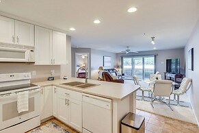 Lake of The Ozarks Condo w/ Pool in Camdenton