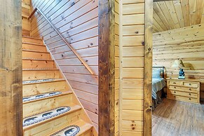 Private Hot Tub: Riverfront Cabin in Murphy