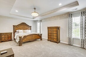 10 Mi to Norfolk: Chesapeake Haven w/ Yard!