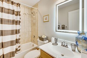 10 Mi to Norfolk: Chesapeake Haven w/ Yard!