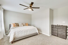 10 Mi to Norfolk: Chesapeake Haven w/ Yard!