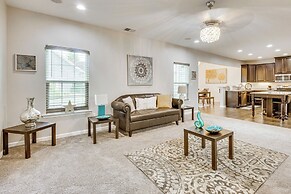 10 Mi to Norfolk: Chesapeake Haven w/ Yard!