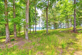 Tennessee Cabin Getaway Near Dale Hollow Lake!