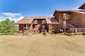 Angel Fire Mountain Condo: Steps to Ski Resort!