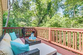 Black Mountain Hideaway w/ Hot Tub & Pool Table!