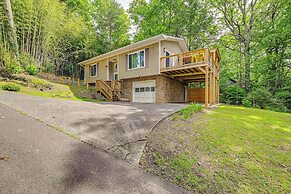 Renovated Franklin Home w/ Mountain-view Deck!
