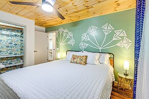 Renovated Franklin Home w/ Mountain-view Deck!