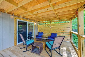 Renovated Franklin Home w/ Mountain-view Deck!