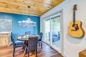 Renovated Franklin Home w/ Mountain-view Deck!