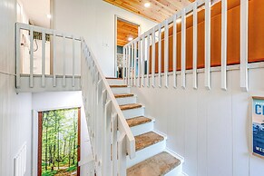 Renovated Franklin Home w/ Mountain-view Deck!