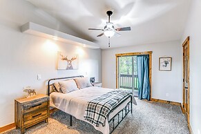 Spacious Afton Home: Patio, Grill & Mountain Views