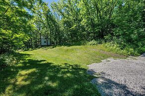 Secluded St Charles Cabin w/ Gas Grill + Fire Pit!