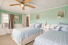 Maryland Retreat: Walk to Bay, Beach & Boat Ramp!