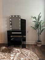 Charming May Street Retreat