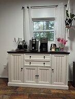 Charming May Street Retreat