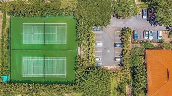 Makena Surf, #g-103 2 Bedroom Condo by RedAwning