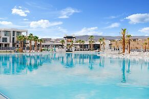 Desert Beach Retreat 3 Bedroom Condo