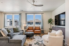 Desert Beach Retreat 3 Bedroom Condo