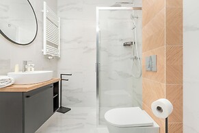 Gdynia Apartment By the Bay by Renters