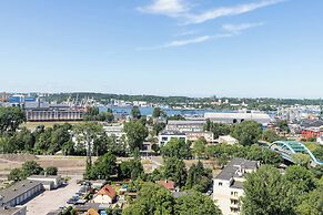 Gdynia Apartment By the Bay by Renters