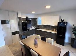 Apartments Lucija & Andora