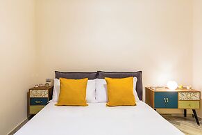 Design Flat in the City Center