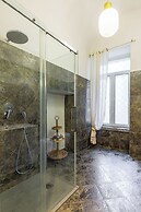 Design Flat in the City Center