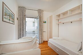 Cozy Lighthouse Apartment