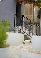 Kalpazo Kaja Vila Garden