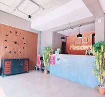 Capital O 75512 Loft Residence