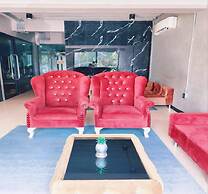 Capital O 75512 Loft Residence