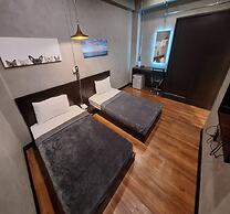Capital O 75512 Loft Residence