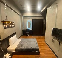 Capital O 75512 Loft Residence