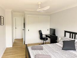 Treeview - A Beautiful 3-bed House in Kiama