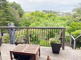Treeview - A Beautiful 3-bed House in Kiama
