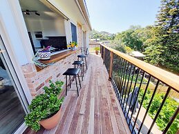 Treeview - A Beautiful 3-bed House in Kiama