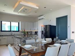 Seaside Villa 4 Beds, Private Pool, Amazing Views