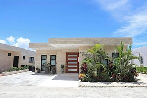 Seaside Villa 4 Beds, Private Pool, Amazing Views
