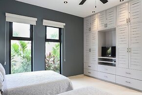 Seaside Villa 4 Beds, Private Pool, Amazing Views