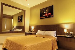NP Hotel & Suites