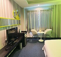 Capital O 75514 Vasidtee City Hotel