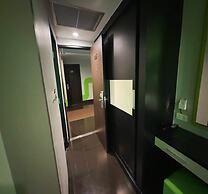 Capital O 75514 Vasidtee City Hotel